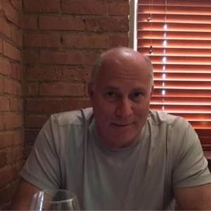 Meet your Posher, Thomas